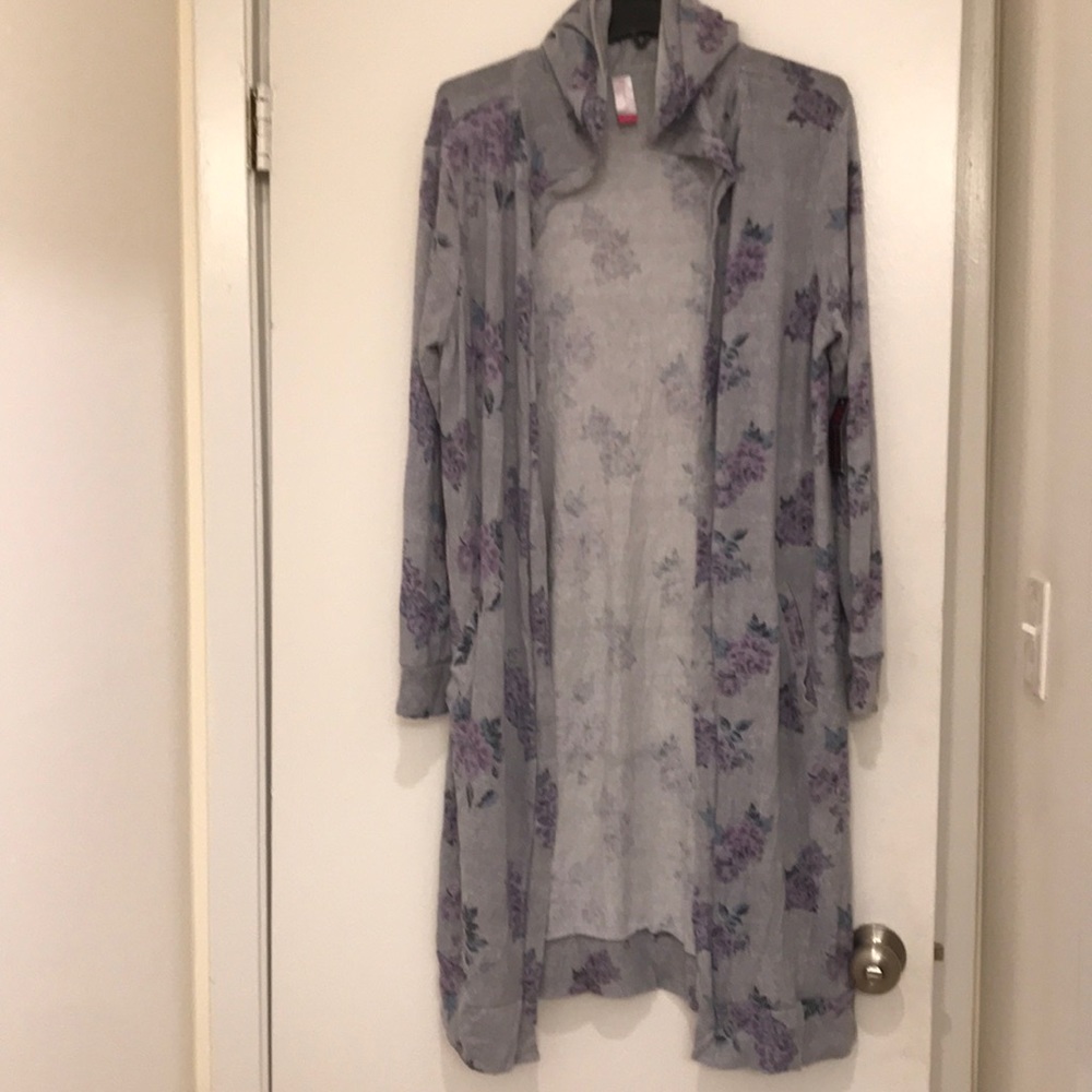 No Boundaries Gray floral hooded sweater
